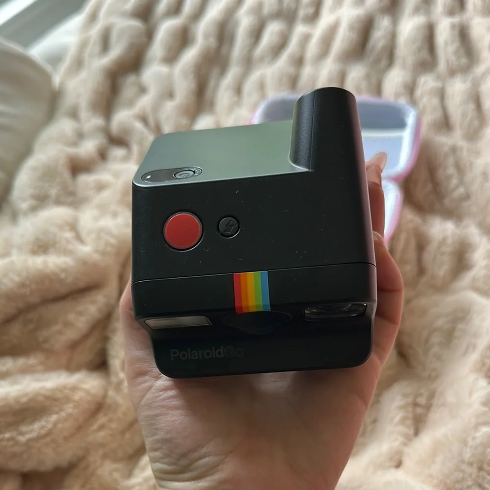 Polaroid Black Instant Camera with White Case